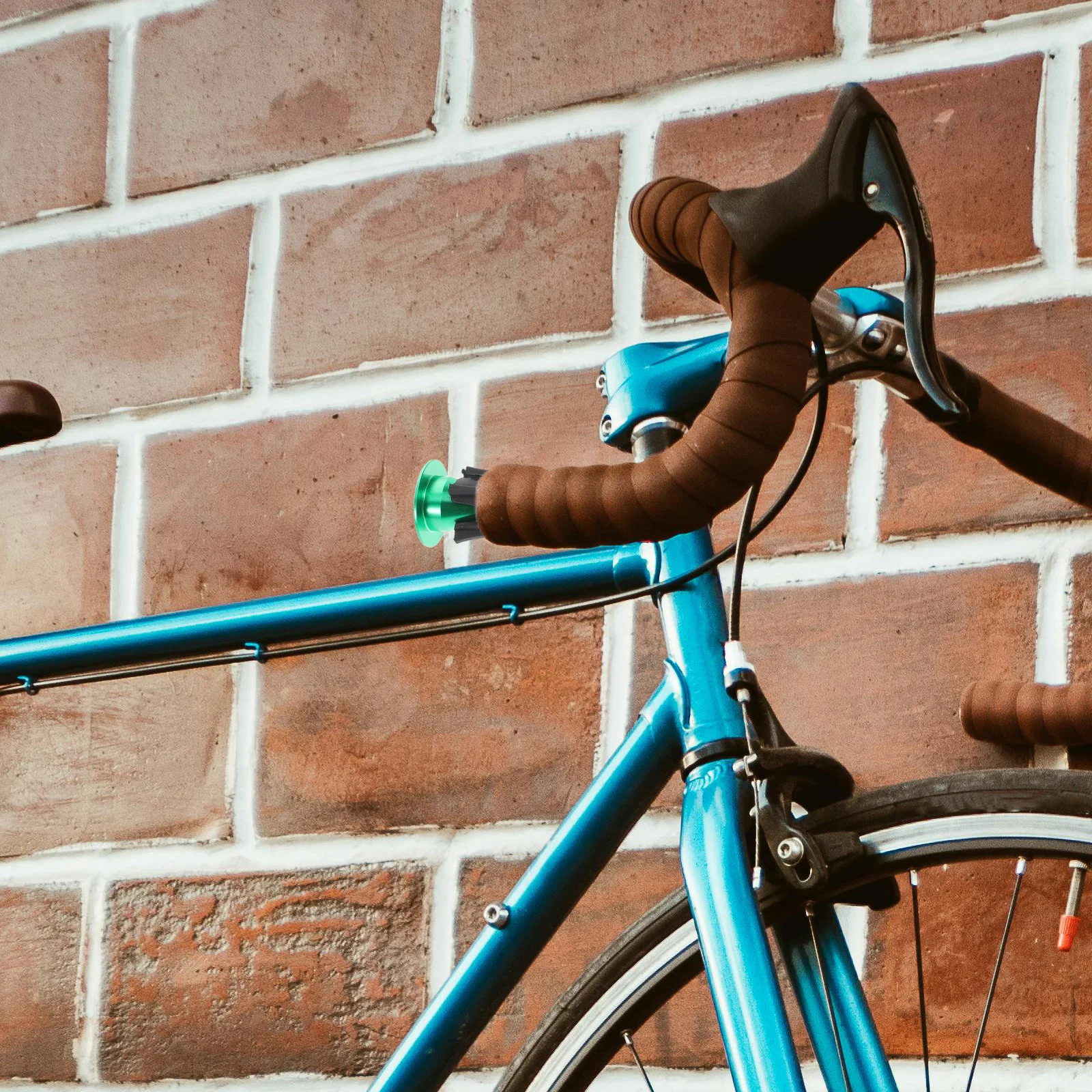 

1Pair Aluminum Alloy Bicycle Handlebar End Caps Lightweight Antislip Design for Mountain Road Bikes Bicycle Handlebar Covers