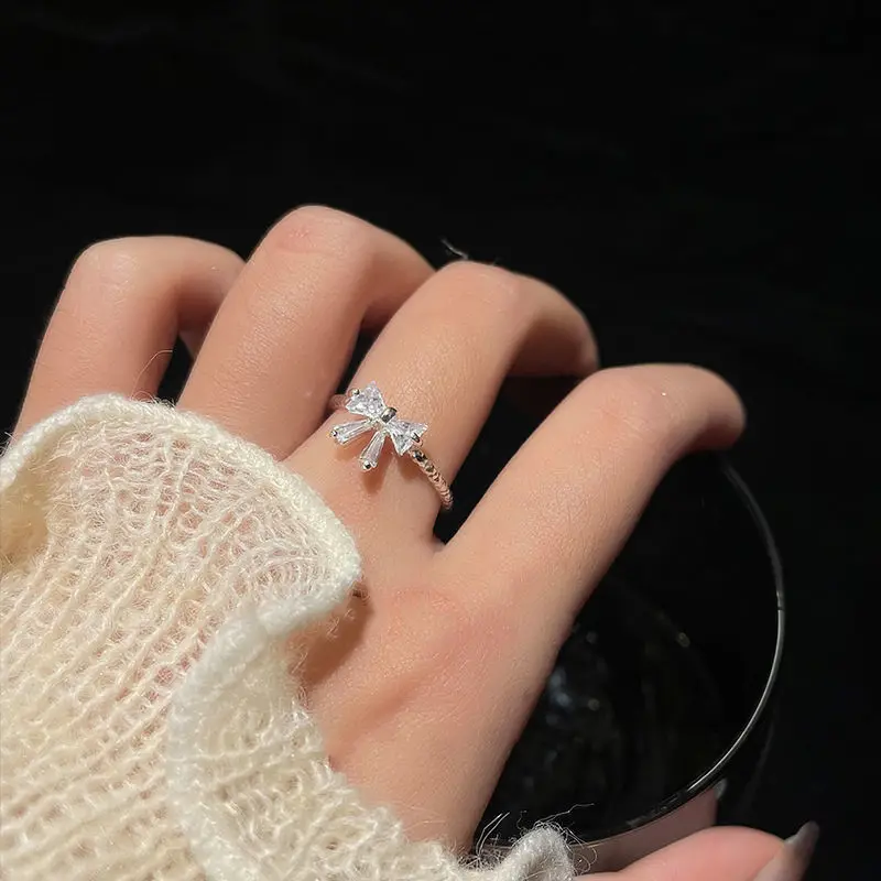 1/2pcs Arrived Romantic Lovely White Bowknot Rings Female Exquisite Jewelry Ring with Shiny Bow Tie Zircon for Party and Dating