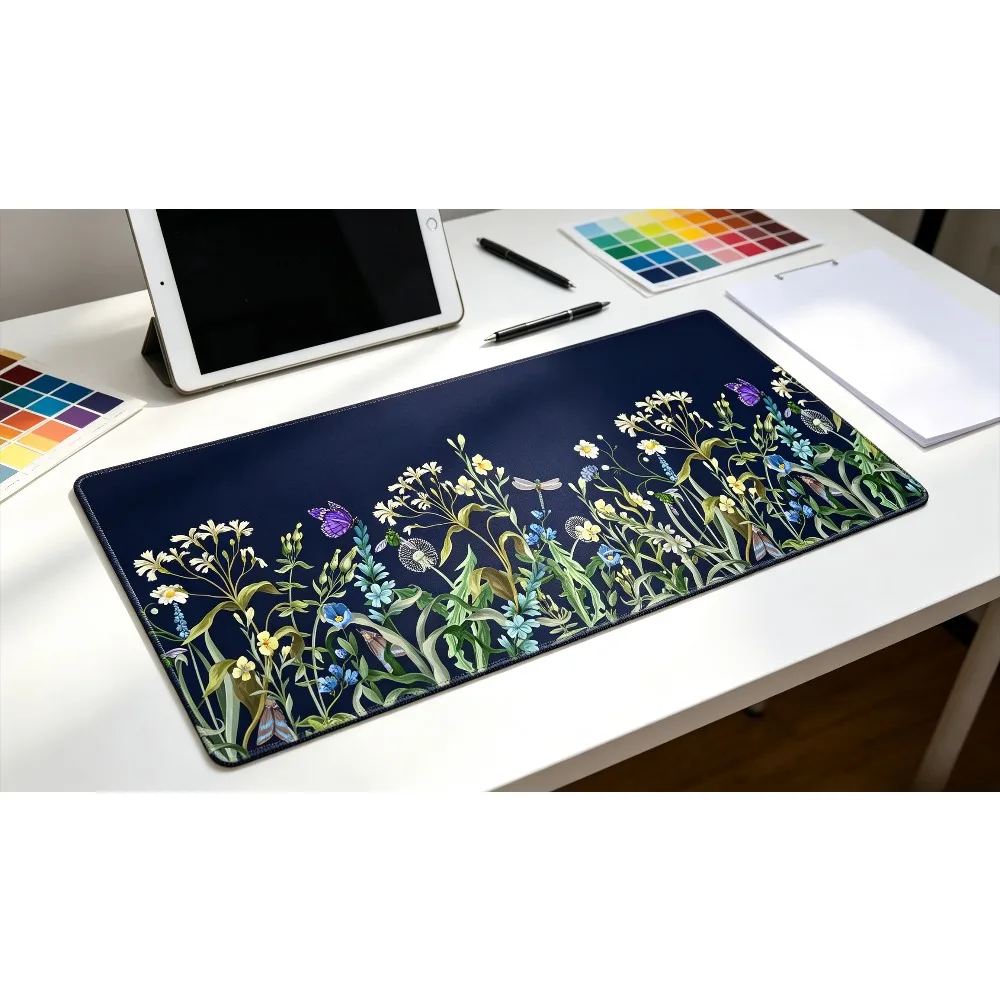 Large Gaming Mouse Pad Vintage Wild Flower Extended Desk Mat Non‑Slip Rubber Playmat with Stitched Edges Home Office CP GameMat