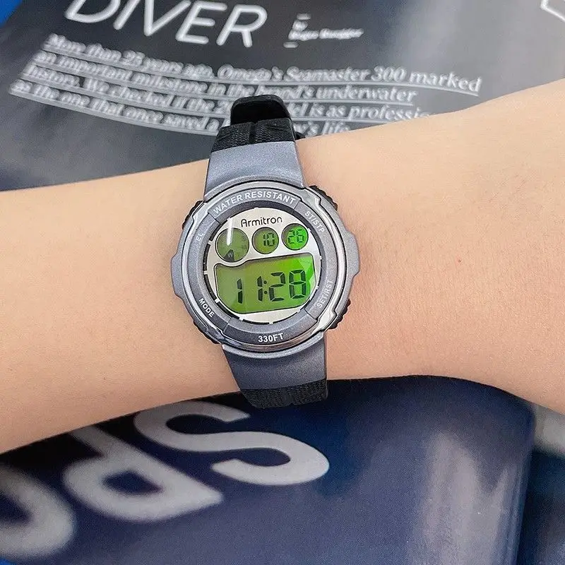

XONIX Electronic Watch Female Student Sports Korean Version of Simple Temperament Junior High School Watch Trend Ins