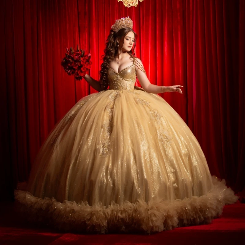

Золотое блестящее платье Quinceanera с открытыми плечами, аппликация, кружево, бисер, тюль, корсет, вечерние, день рождения, милое платье 16, Vestidos 15 De