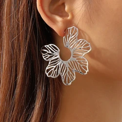 New Trend Hollow Flower Women's Dangle Earrings Bohemian Floral Exaggerated Party Ear Decoration Plant Element boucle d'oreille