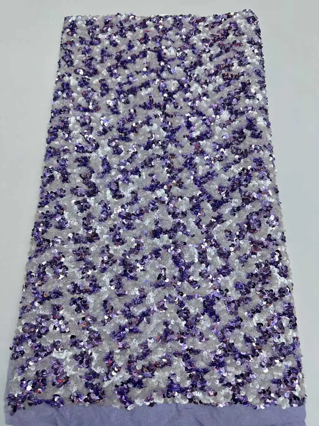 

Новейшее роскошное кружево с тяжелыми пайетками, высококачественная сетчатая африканская ткань с вышивкой пайетками 2026 для свадебных платьев TC35