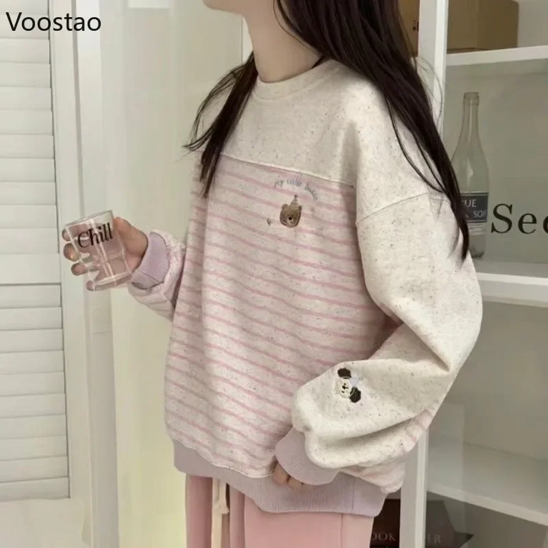 Sudaderas con bordado de oso pequeño Kawaii para mujer, sudaderas con capucha de manga larga a rayas de dibujos animados, jerséis sueltos Harajuku