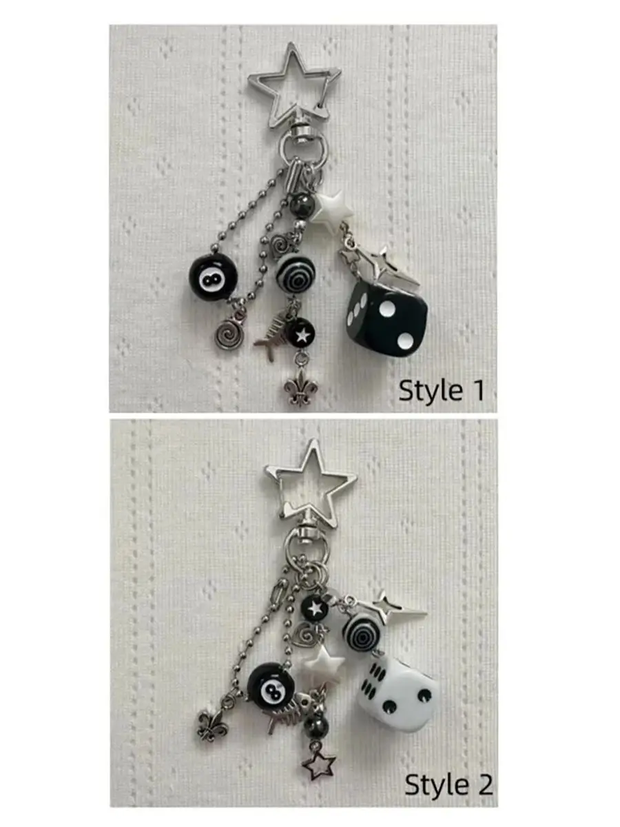Handgefertigte, unordentliche Rockstar GF Edgy Black Schwarz-Weiß-Würfel-Schlüsselanhänger, Grunge, Deftones, Perlenschmuck, Taschenanhänger, Emo, Y2K – Detail 6