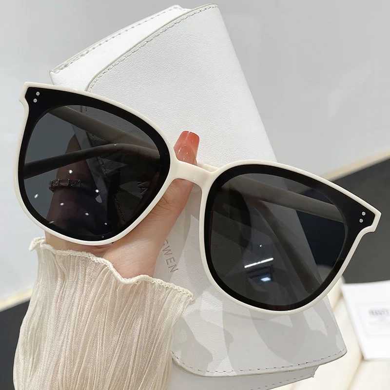 Fashion Women's Ova… - image
