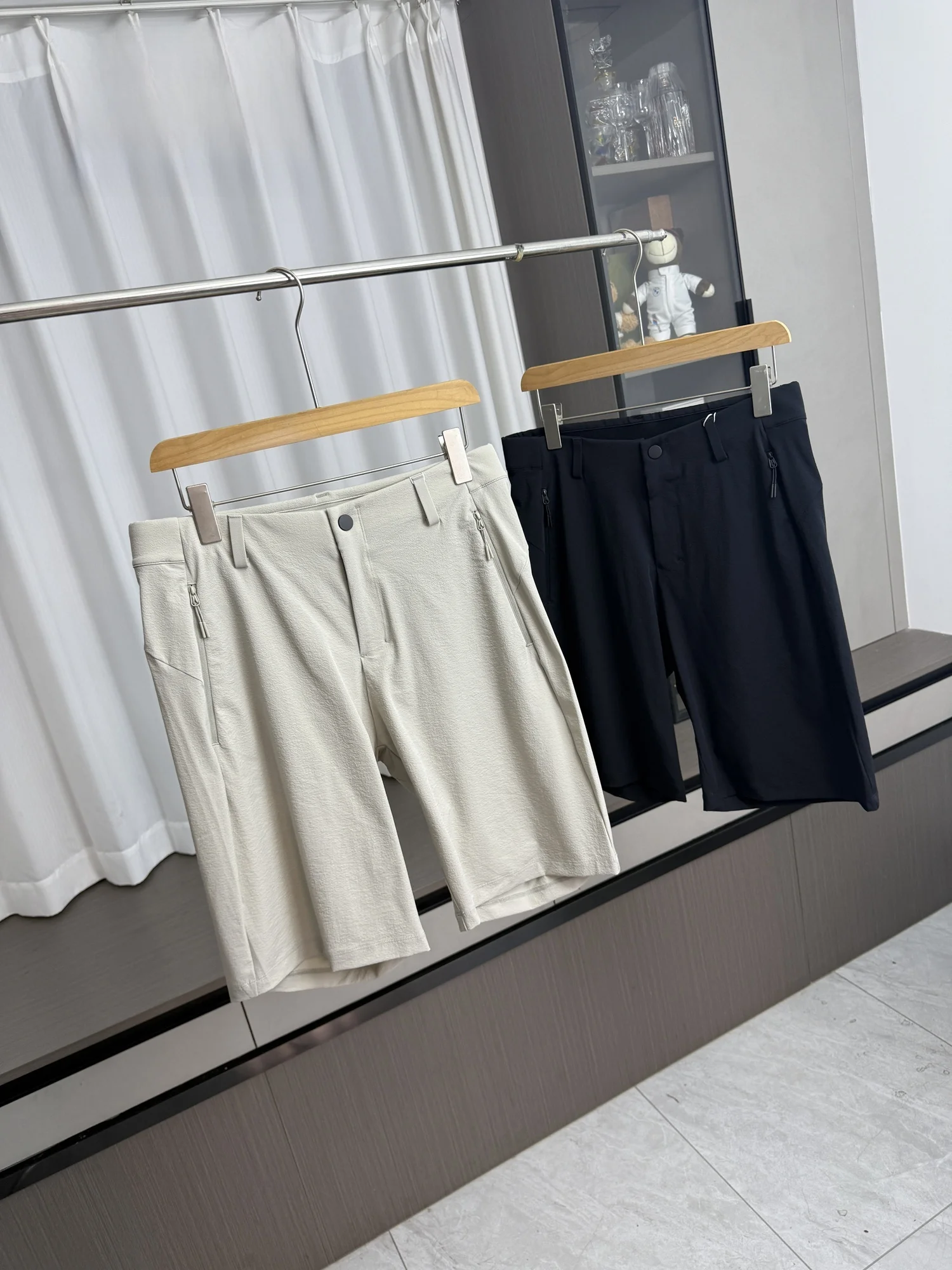 

Comfortable Breathable Men's Summer Sporty Casual Elastic Short Pants Quality Assurance Cool And Not Hot Ideal for Daily Wear