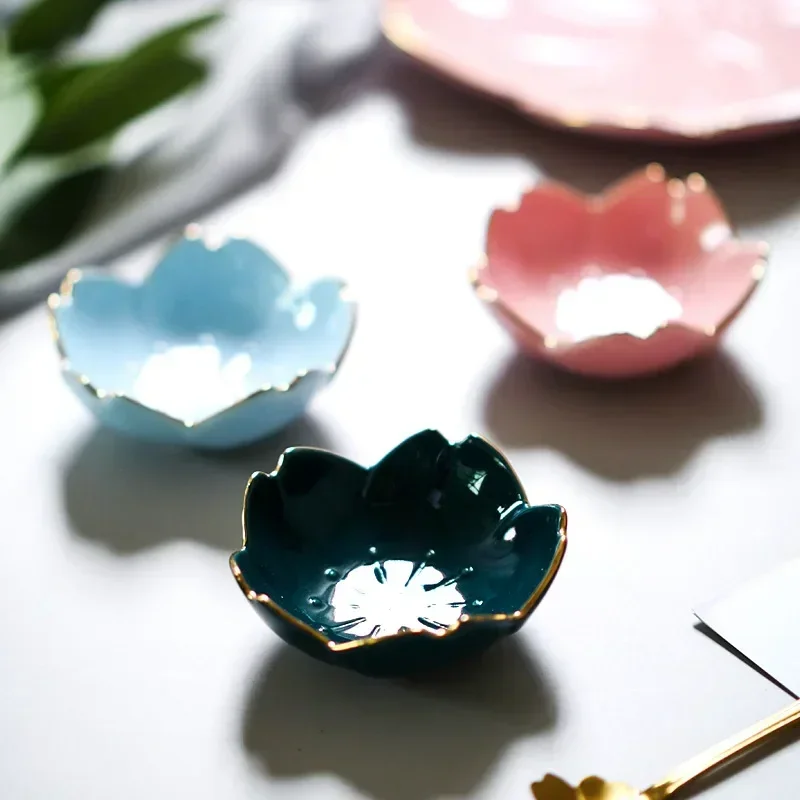 Kawaii Creative Japanese Sakura Ceramic Dish Cherry Blossom Plate Sauce Dish Flower Bowl for Kitchen Sauce Vinegar Dishes