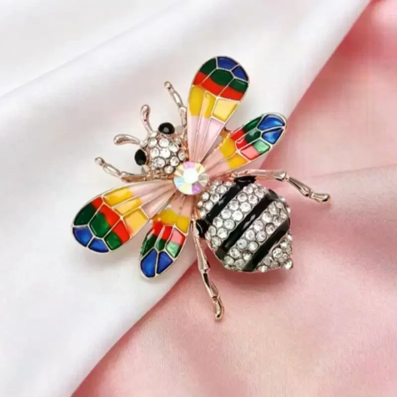 Sparkling Rhinestone Enamel Bee Brooch Shiny Crystal Accents Colorful Wings For Daily Wear Parties Decoration