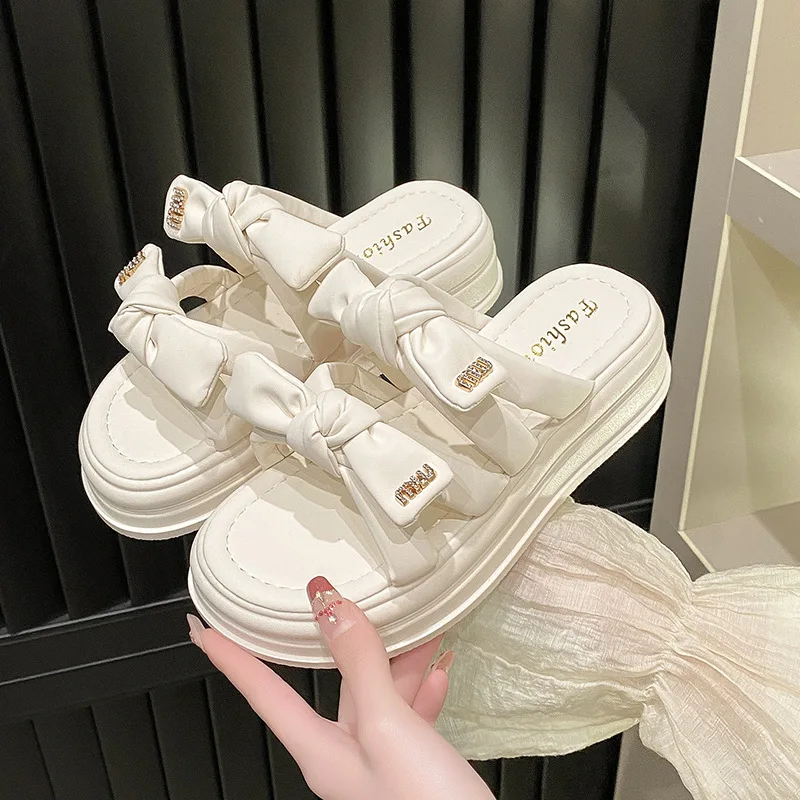 

2024 summer new Korean version thick bottom muffin fashion wear female summer slippers