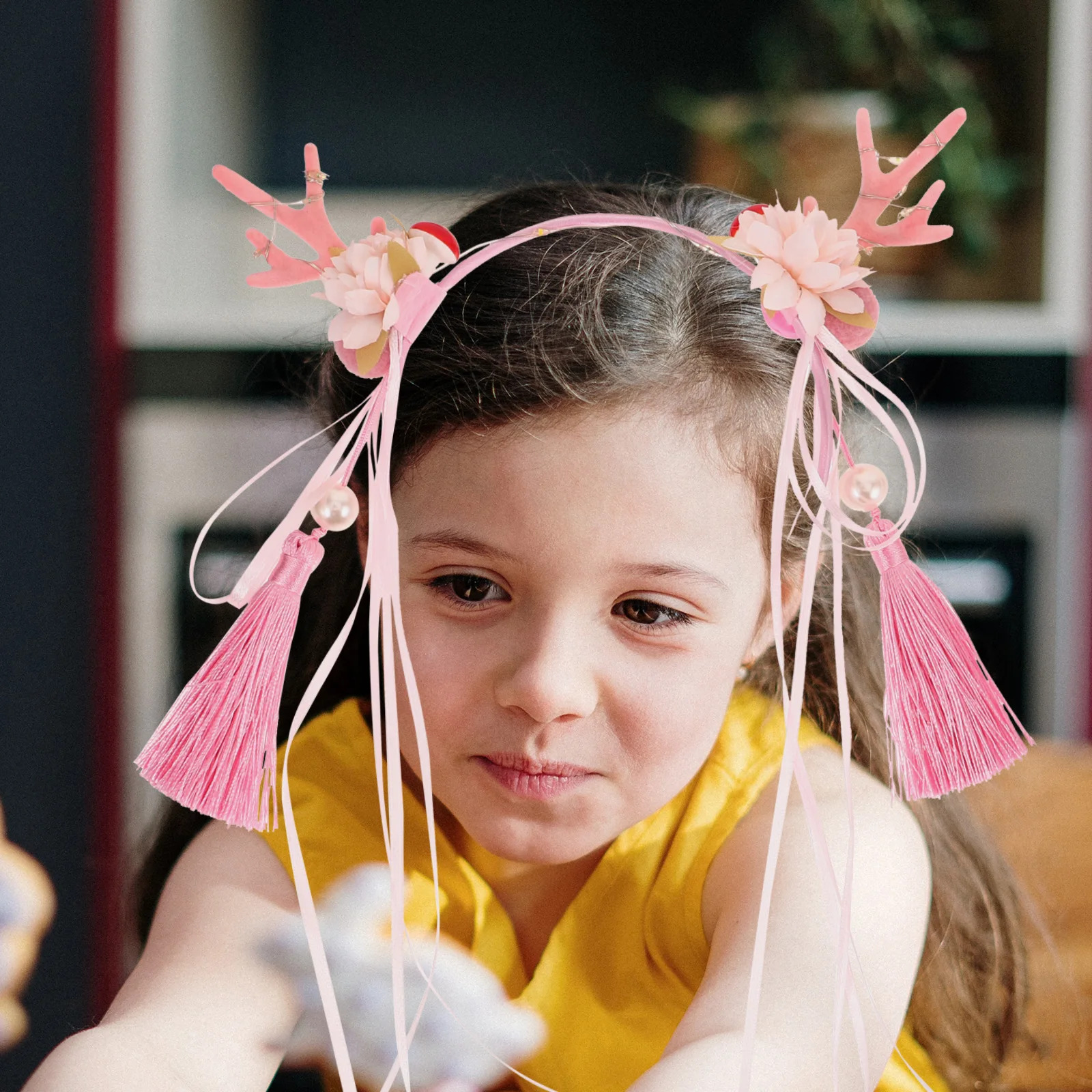 

Christmas Antler Tassel Flower Headband Cute Little Girl Hair Accessories Xmas Deer Horn Party Cosplay Stage Performance Decor