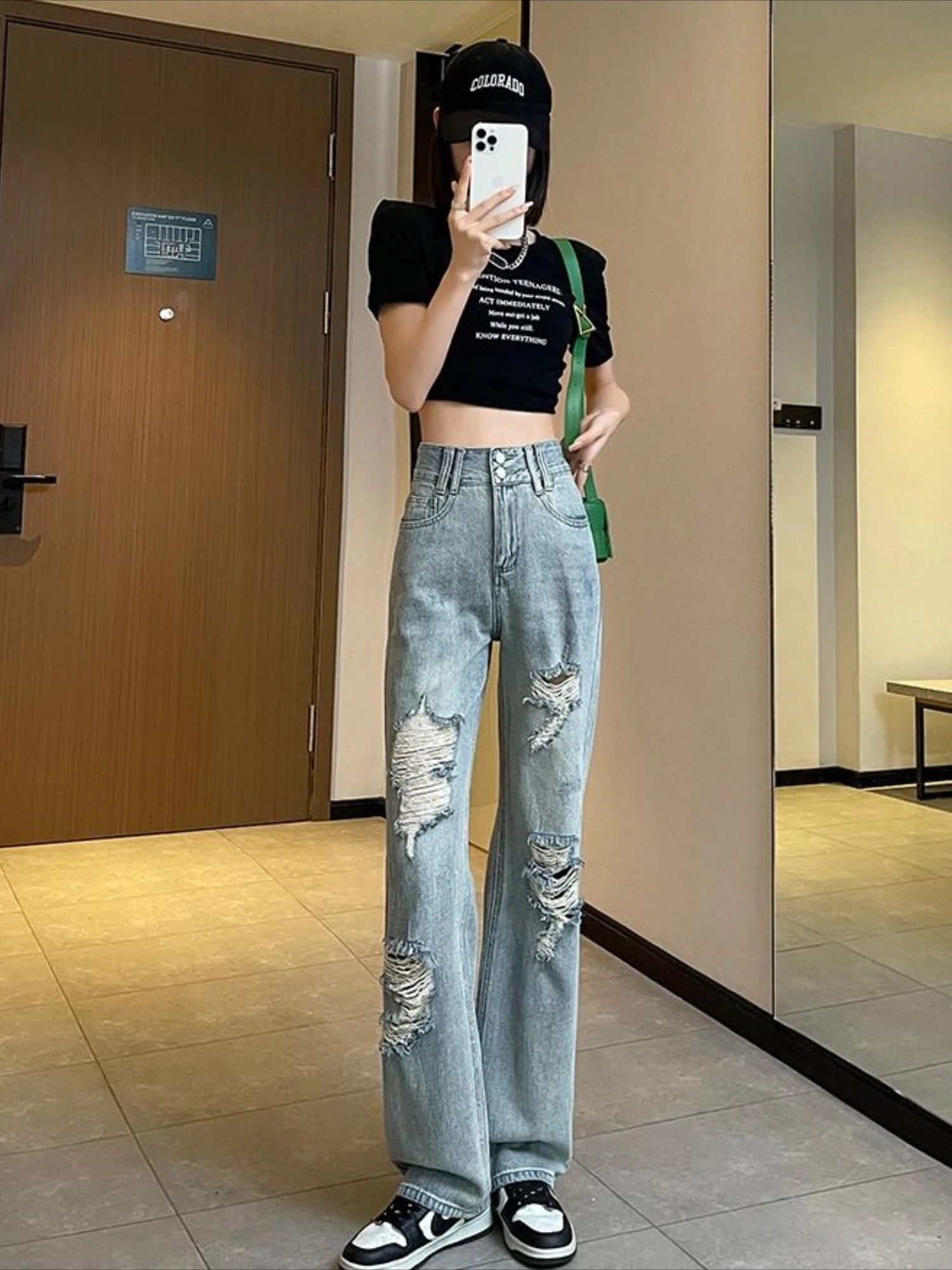 Women\'s with Holes Jeans Retro Blue Cowboy Pants for Woman High Waist Shot Straight Leg Torn Trousers Teenagers Do Old Baggy