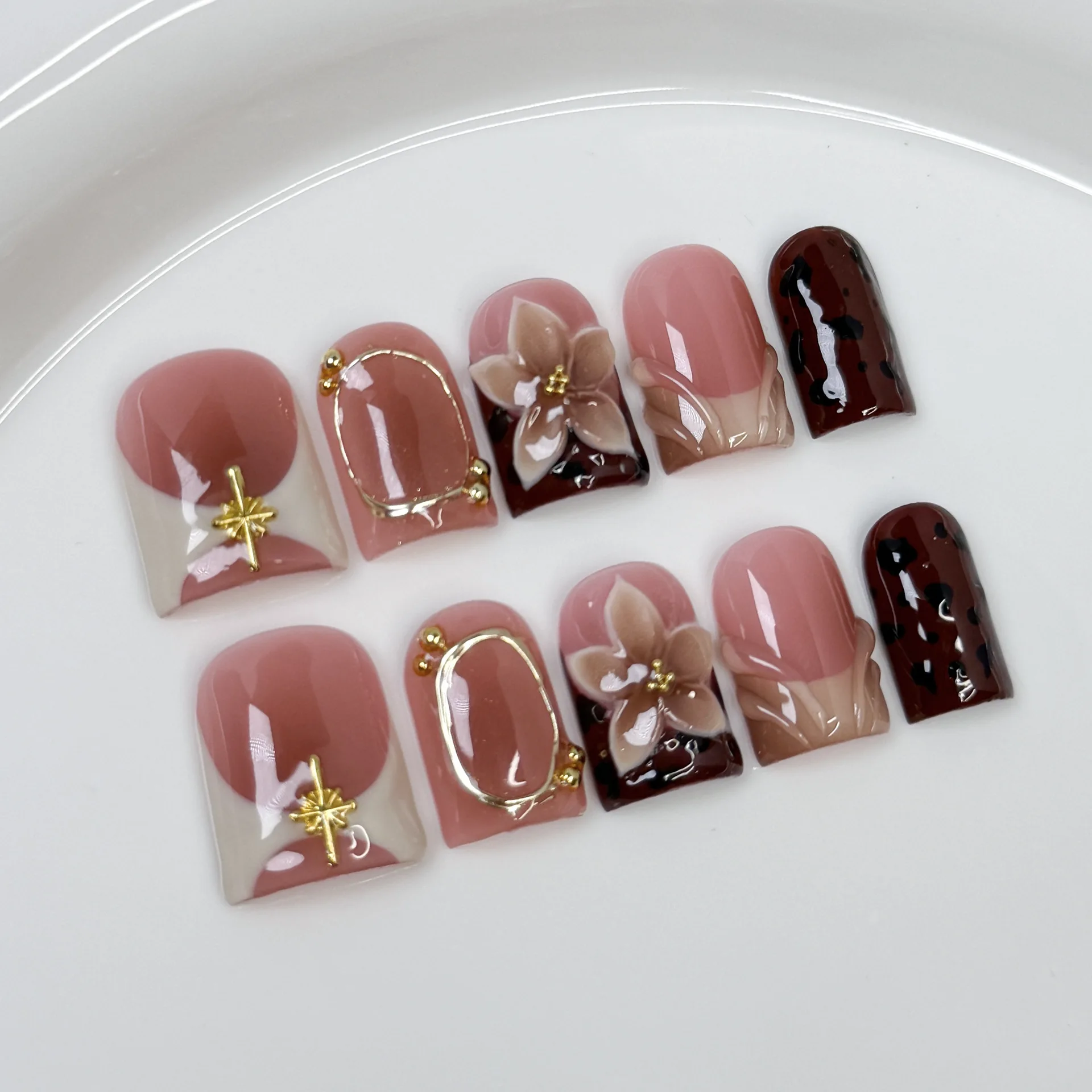 10Pcs Handmade Short Nails Sets Press on Sweet Cool Style Tips Pink Gradient Flower Full Leopard Print French Square Fake Nail