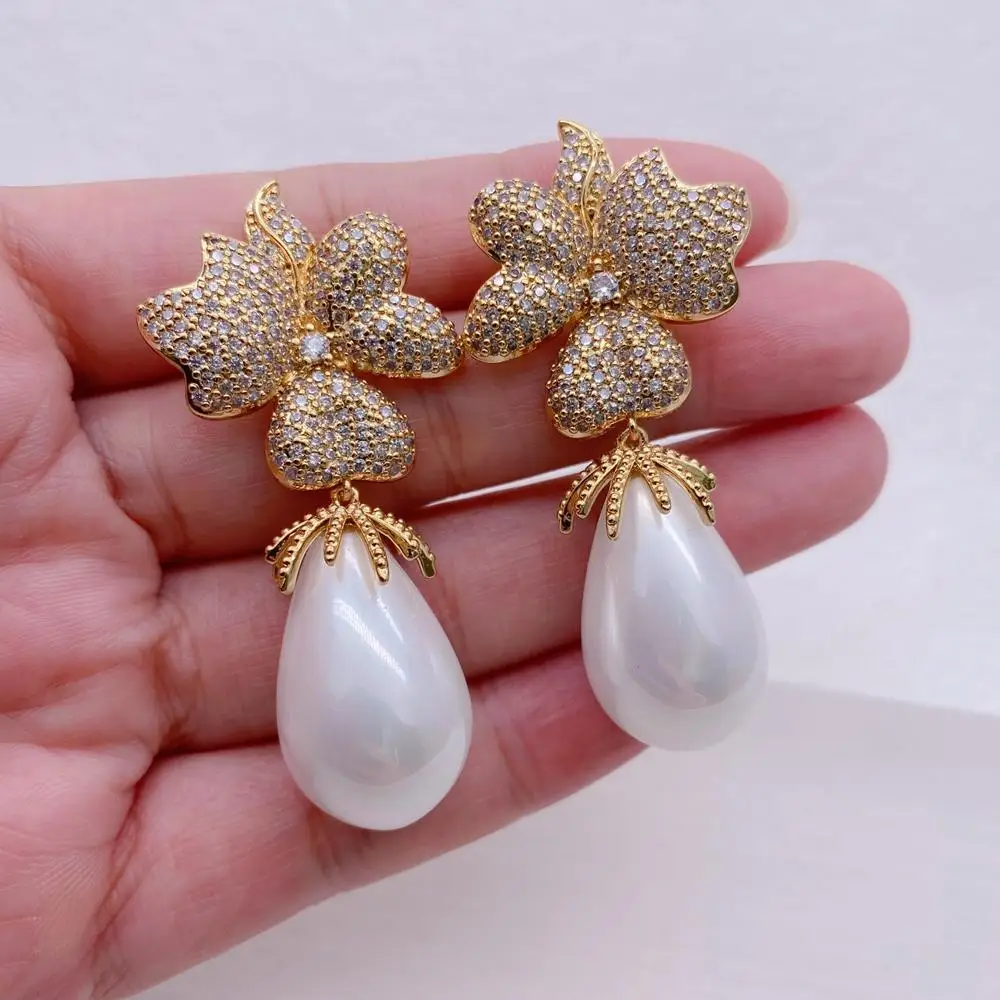 Y·YING White Sea Shell Pearl Teardrop Shape Cz  Pave Flower Stud Earrings Jewelry For Gift