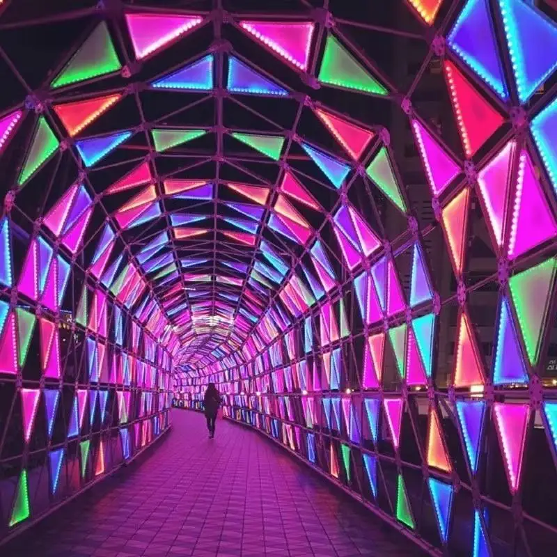 

Creative RGB Color Outdoor Illuminated Landscape Arch Colorful Dreamy Square Time Tunnel for Christmas & Halloween IP65 Rating