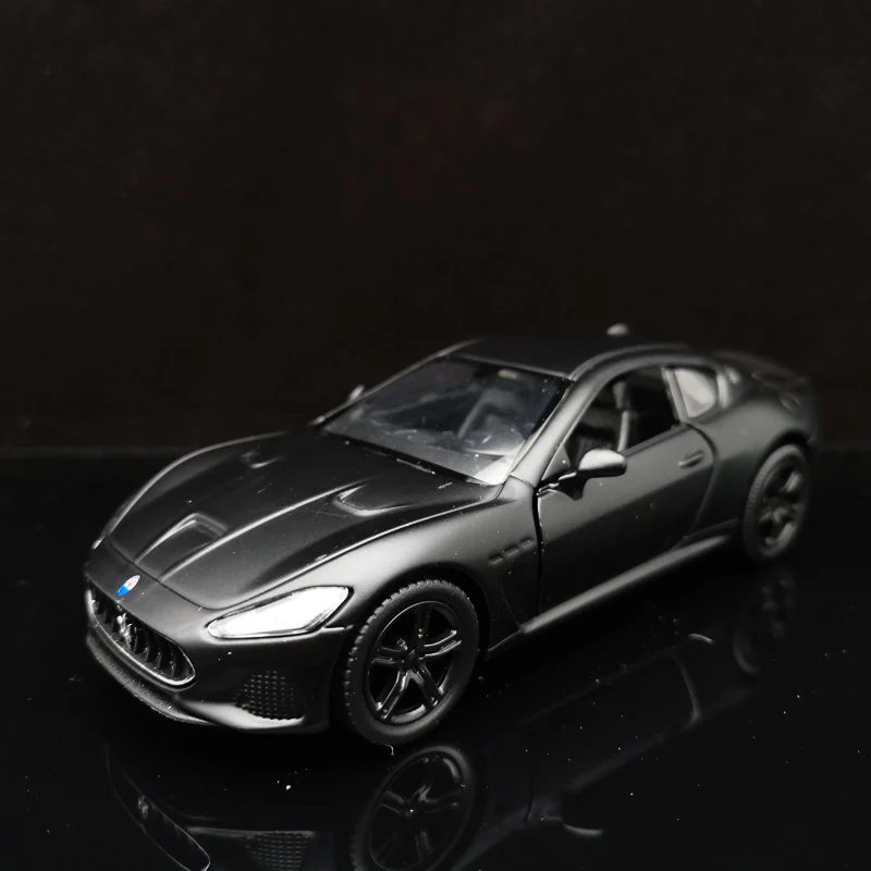 1:36 Scale Maserati GT Diecast Alloy Pull Back Car Collectable Toy Gifts For Children