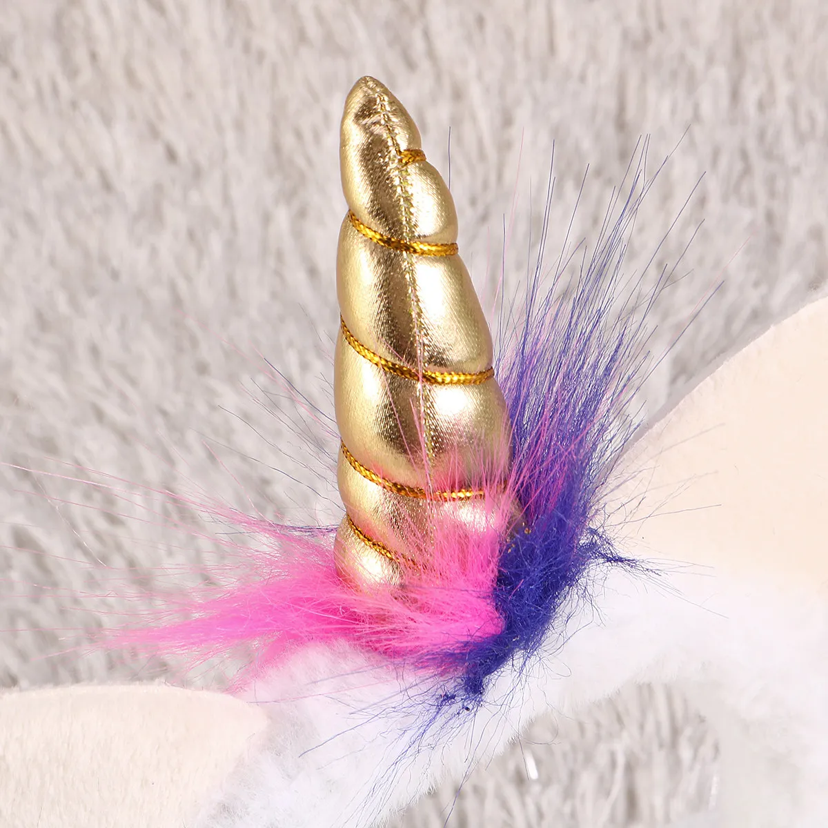 

Стильные наушники с рисунком единорога для женщин, теплые зимние наушники, уютные головные уборы для повседневной носки или вечеринок