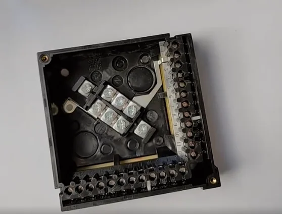 

LFL1.635， LFL1.133， LFL1.322E， LFL1.333RL， LFL1.333E， LFL1.333BT， LFL1.333BC， LFL1.333CB original imported controller