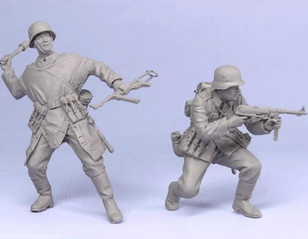 1/35 Scale Resin Figure Model Building Kits Historical Military GK Toys Infantry Summer 2 Figures Unassembled and Unpainted 974