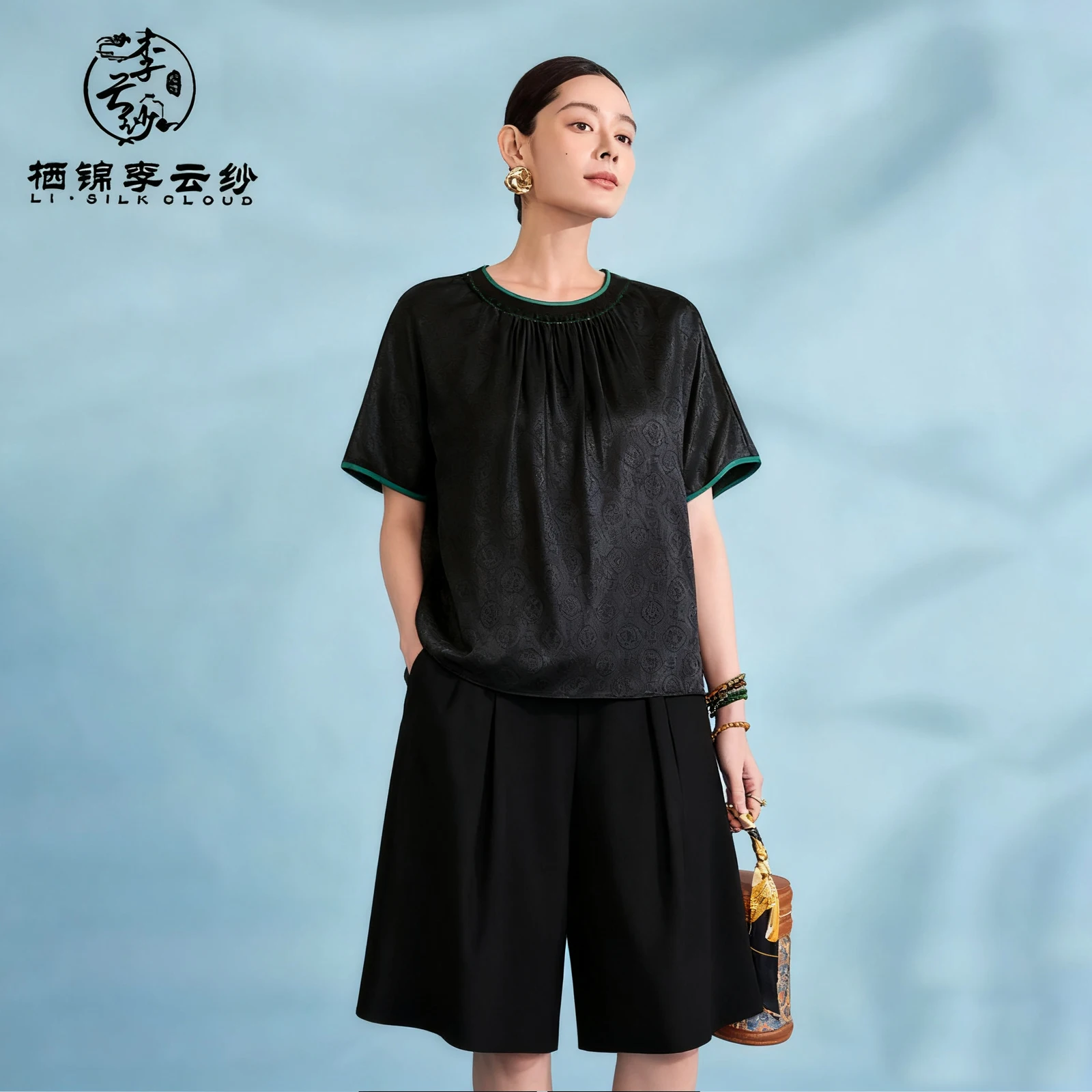 

LI SILK CLOUD xiangyunsha Блузка с короткими рукавами - восточный стиль, легкая дышащая марля Гуандун с черным жемчугом Гуандун