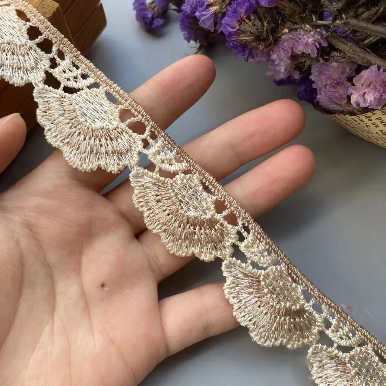 1 yards Brown Leaf Flower 30 mm Lace Ribbon Trim for Sofa Cover Curtain Trimmings Embroidery Applique Home Textiles Accessories