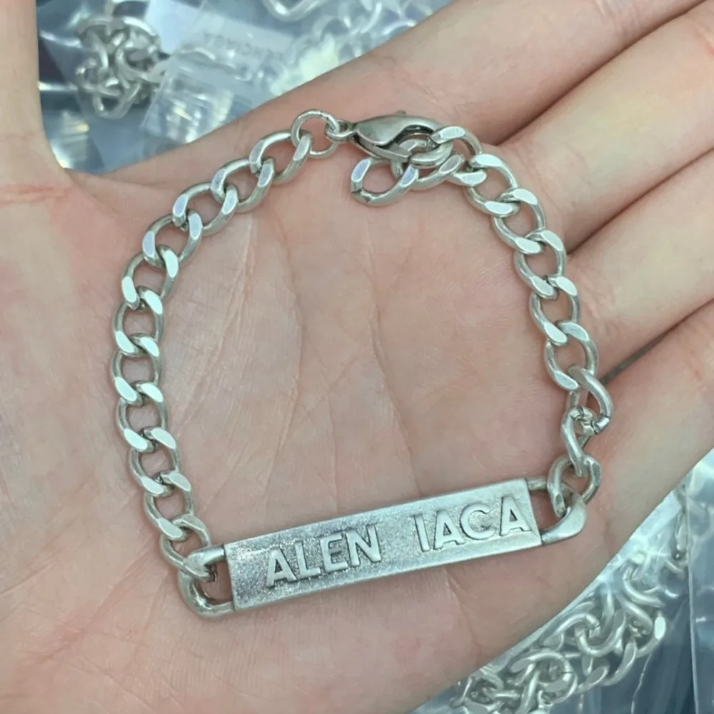 

Новый роскошный браслет 2025 года с изысканным мастерством для женщин, подчеркивающий отличительный элегантность, идеальный выбор подарка