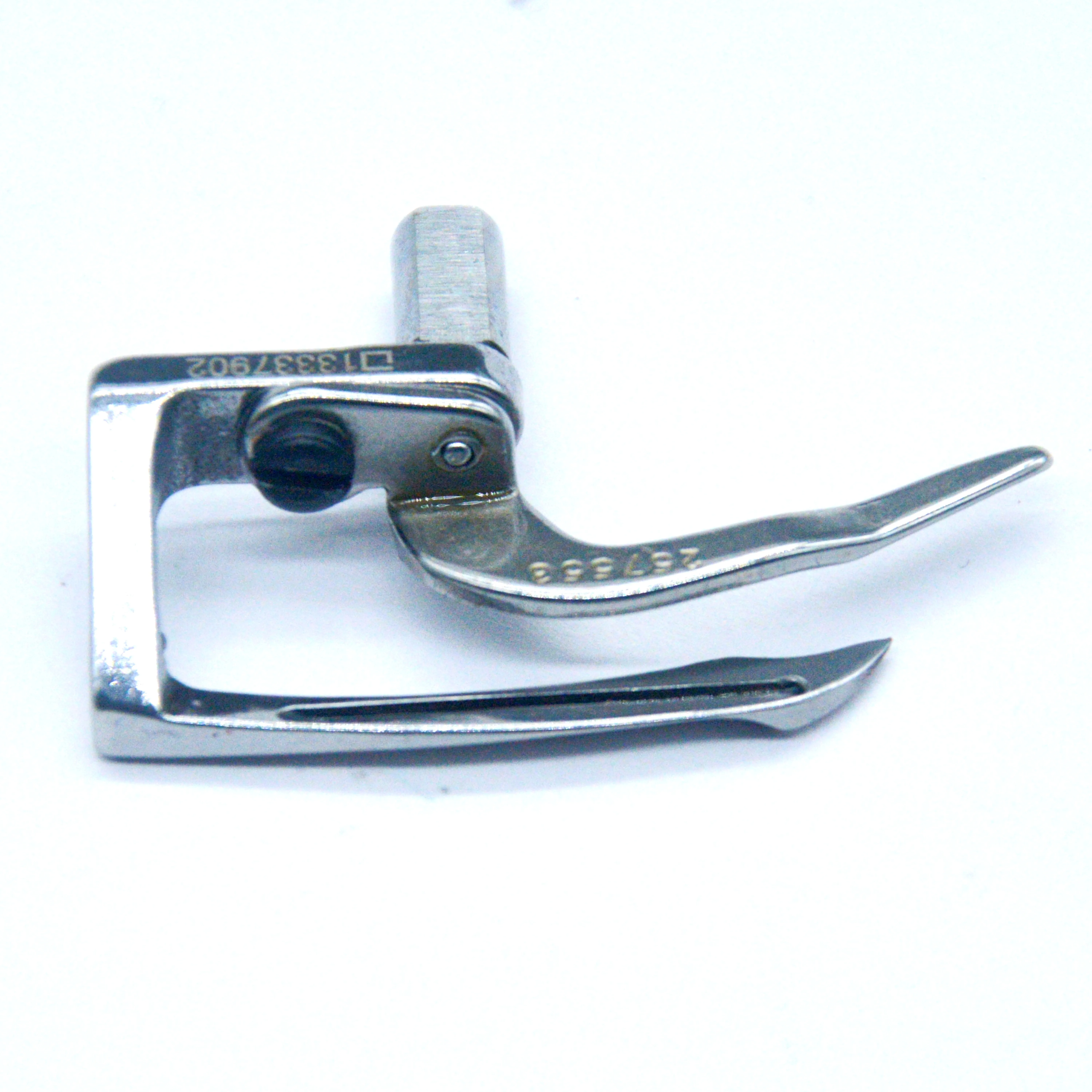 133-37902+257553 Looper With Needle guard(front) Suitable For JUKI MF7700 Curved Needle Bending Of Needle Indust