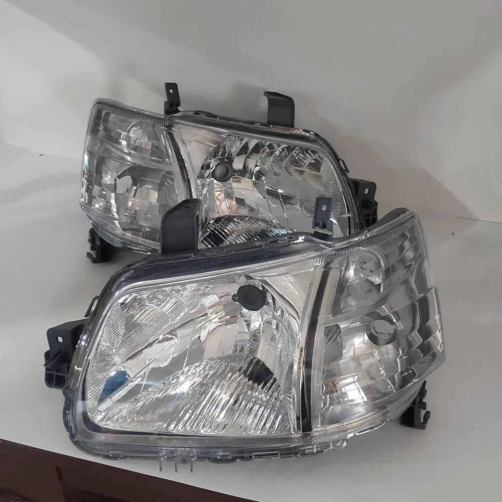 1 Pair Automobile Headlamp Car Headlights For Toyota Town Ace Lite Ace Diahatsu  2015 81130-BZ080 81170-BZ080  81150-BZ120