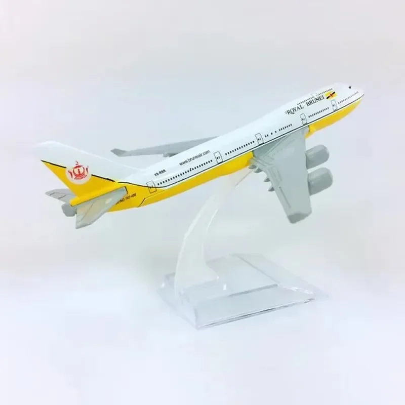 Avião fundido modelo b747 royal brunei companhias aéreas avião 16cm liga de metal 1:400 escala avião modelo brinquedo para crianças brinquedos