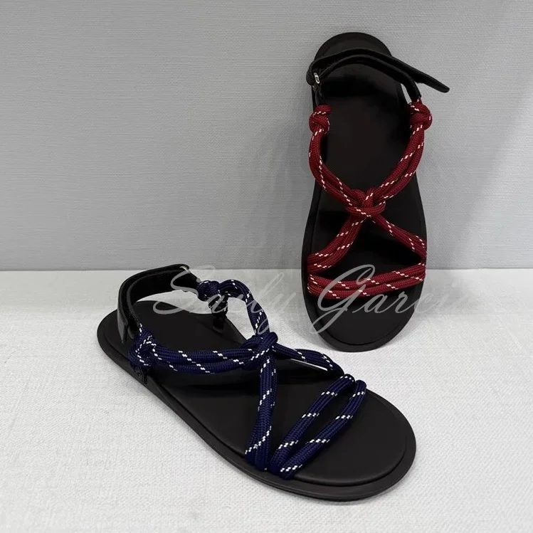 

Римские сандалии из плетеной пеньковой веревки для женщин, новинка лета 2024, отпуск, отдых, пляжный стиль, сандалии на плоской подошве с прямым ремешком
