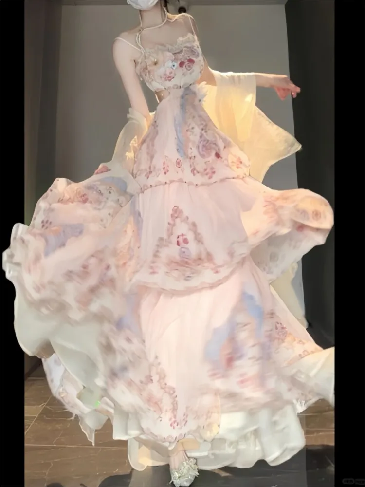 

Vacation-style floral halter high-waisted word length cake dress with a strong atmosphere