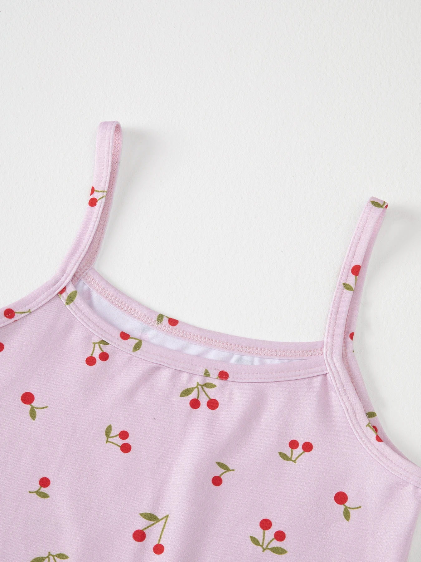 4-teiliges Set süßer und niedlicher bedruckter Camisole-Westen für Mädchen für alle Jahreszeiten, bequeme Unterweste, ärmelloses Oberteil für Kinder. – Detail 17