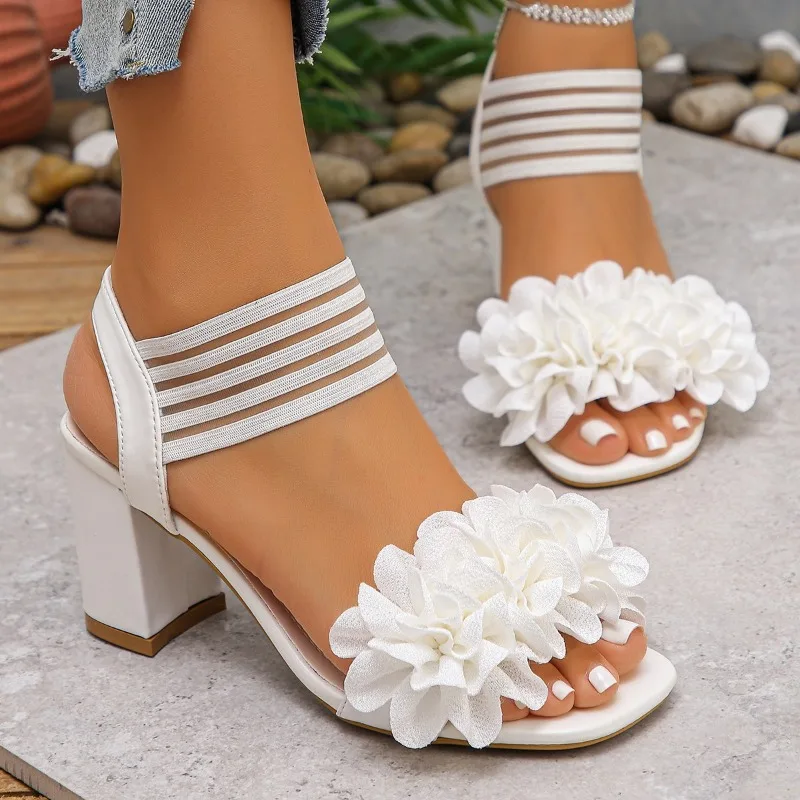 صنادل بسيطة مزخرفة بالزهور للنساء؛ كعب عالٍ مريح ومتعدد الاستخدامات وكعب عالٍ للنساء.