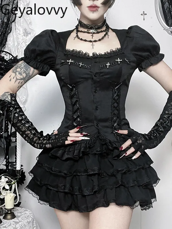 

Топ в темном готическом стиле для девушек: кружевная блузка с пышными короткими рукавами и квадратным вырезом, однотонная повседневная рубашка с завышенной талией для женщин