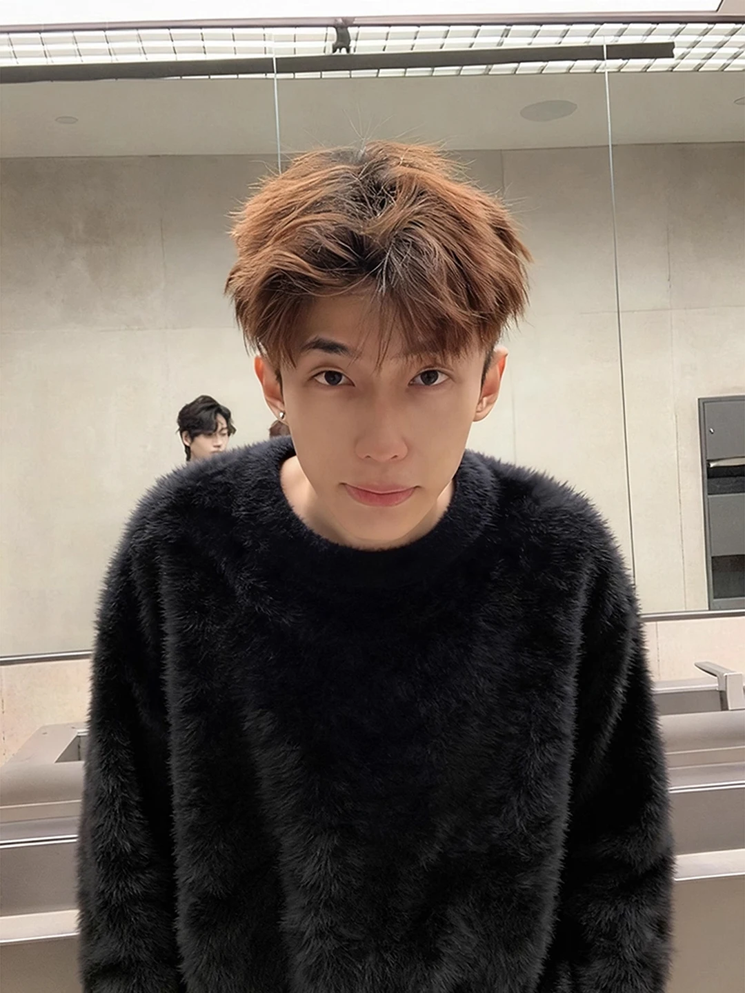 

Черный мягкий вязаный свитер из норкового бархата для мужчин, зимний, для ношения под одеждой, базовый слой, теплый шерстяной свитер для подростков, с круглым вырезом, длинный рукав