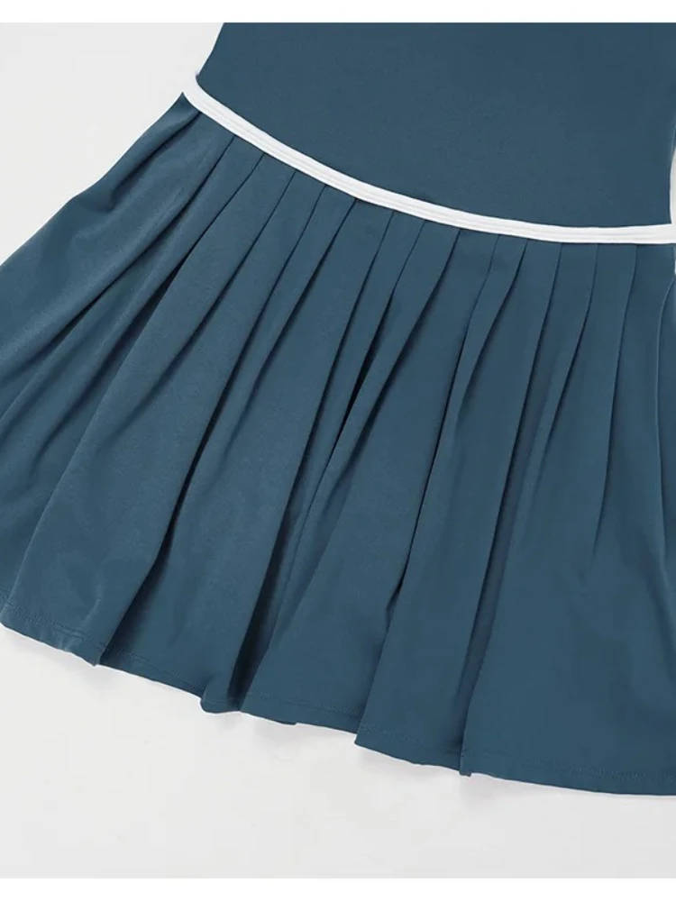 فستان لياقة بدنية نسائي جديد مكون من قطعتين لعام 2025 بدلة مضادة للتعرض للرياضات الخارجية والجري والتنس واليوجا والتمارين الرياضية