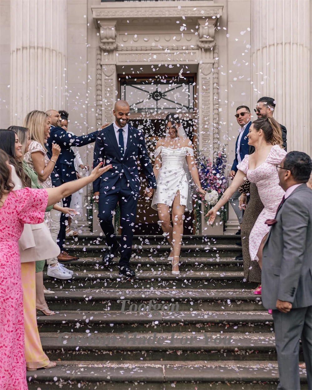 Toofgon-Mini vestidos de novia por encima de la rodilla para mujer, vestidos de novia plisados con hombros descubiertos, vestidos de novia de princesa, vestido de fiesta