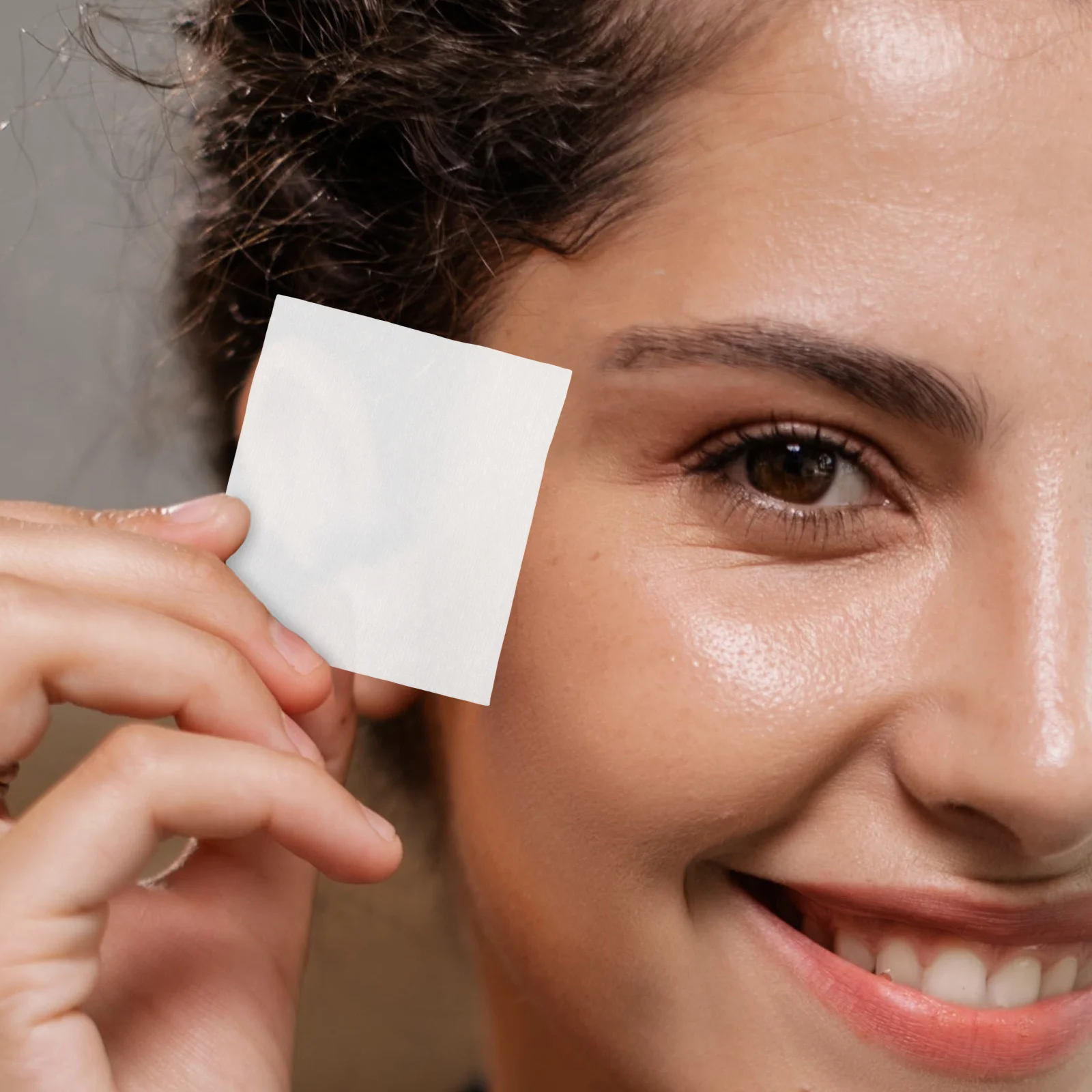 1200 Uds maquillaje para almohadillas de limpieza para tatuaje Facial limpieza Facial toallitas desmaquillantes no tejidas uso en salón suministro de limpieza Facial