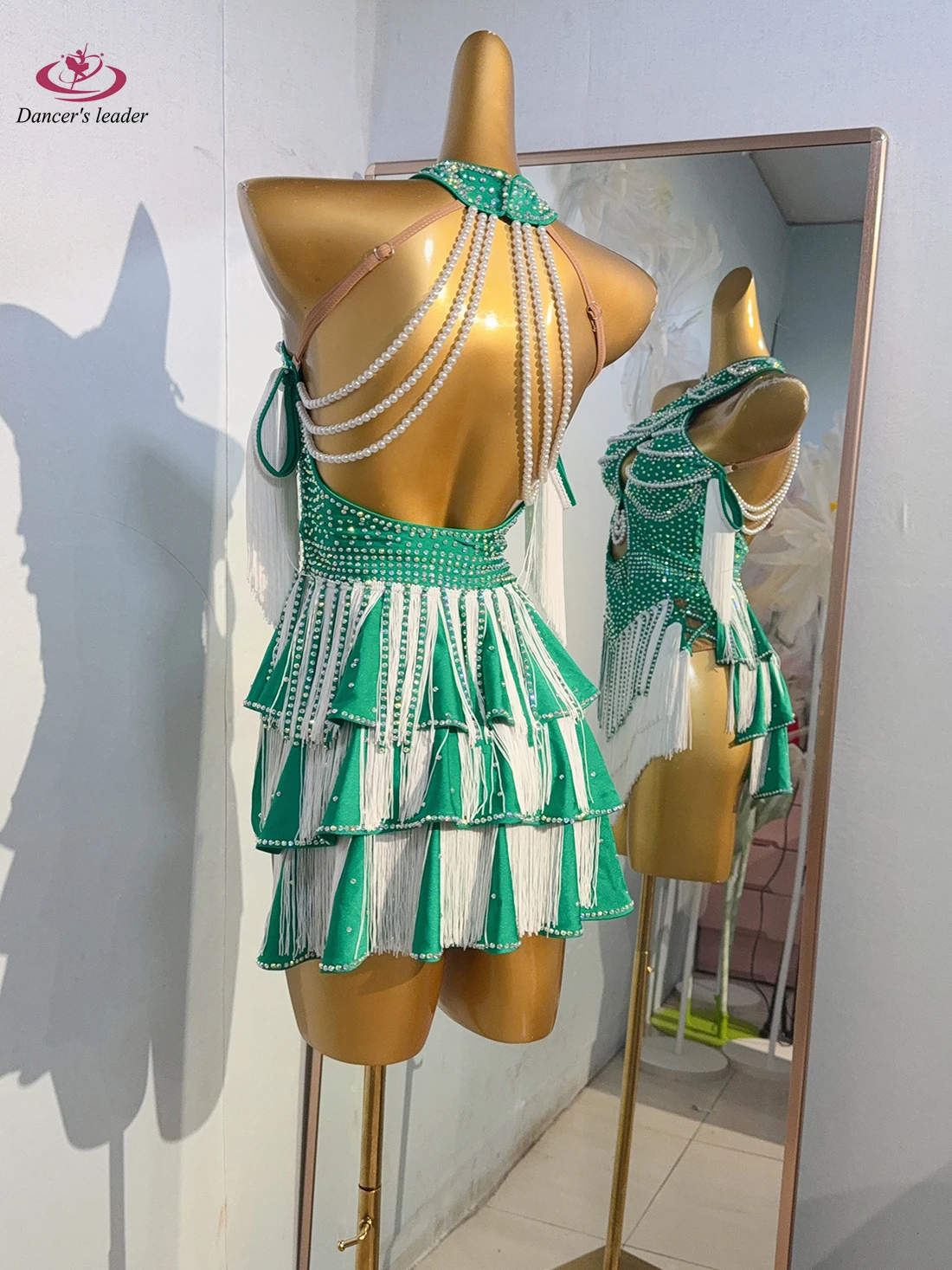 فستان نسائي لمسابقات الرقص اللاتيني الراقية مخصص بسلسلة من اللؤلؤ بلونين شرابة تشا سامبا أداء حجر الراين