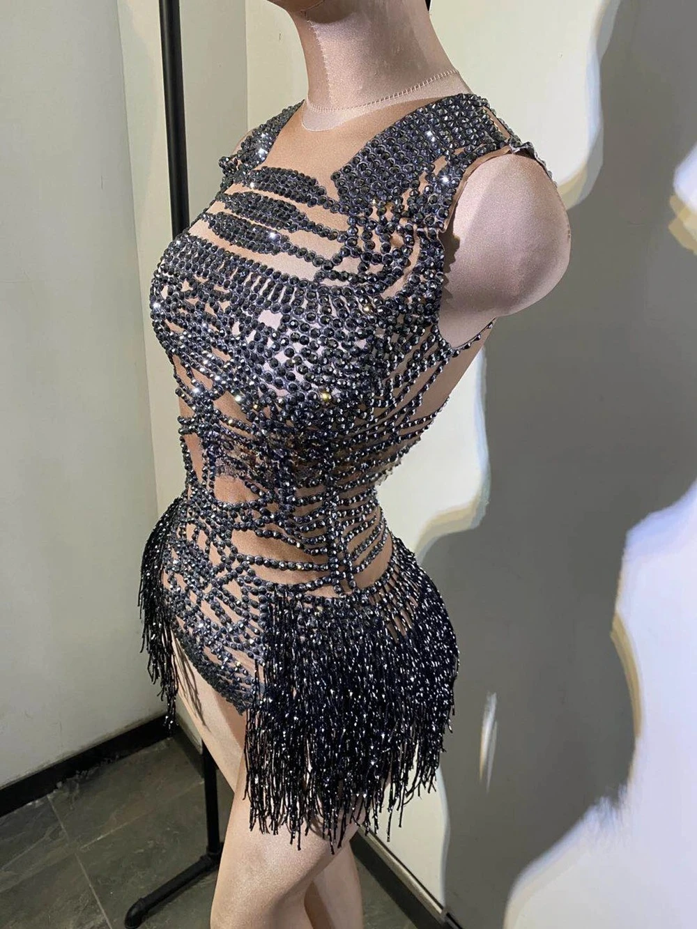 Justaucorps slim sans manches, Costume de danse pour spectacle sur scène en boîte de nuit, tenue de Festival Rave, body noir avec pompon et strass