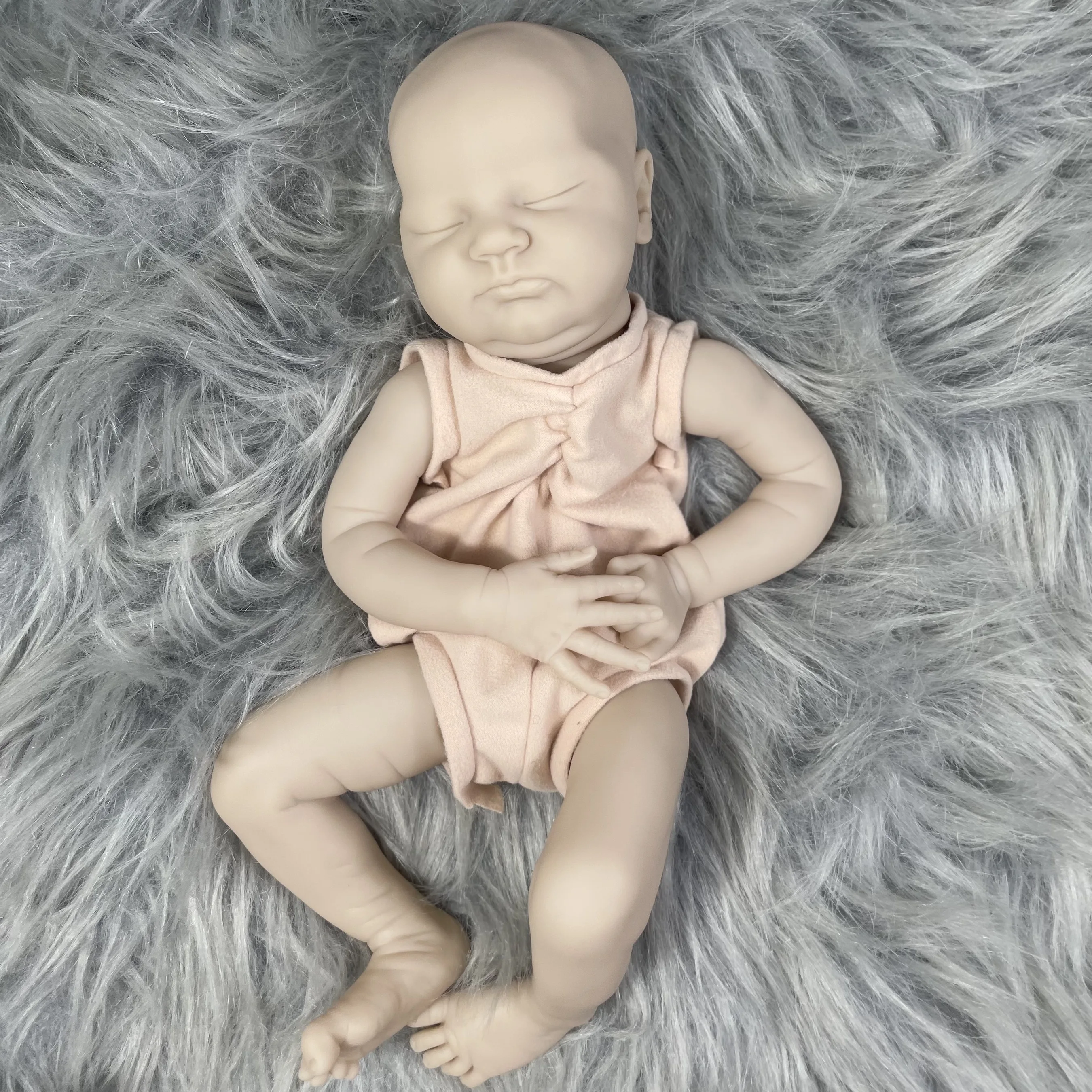 MRB 18 Inch Quinlyn Reborn Vinyl Doll Kit Unpainted Blank Newborn Doll Parts Lifelike Mold With Engraved Name and Cloth Body