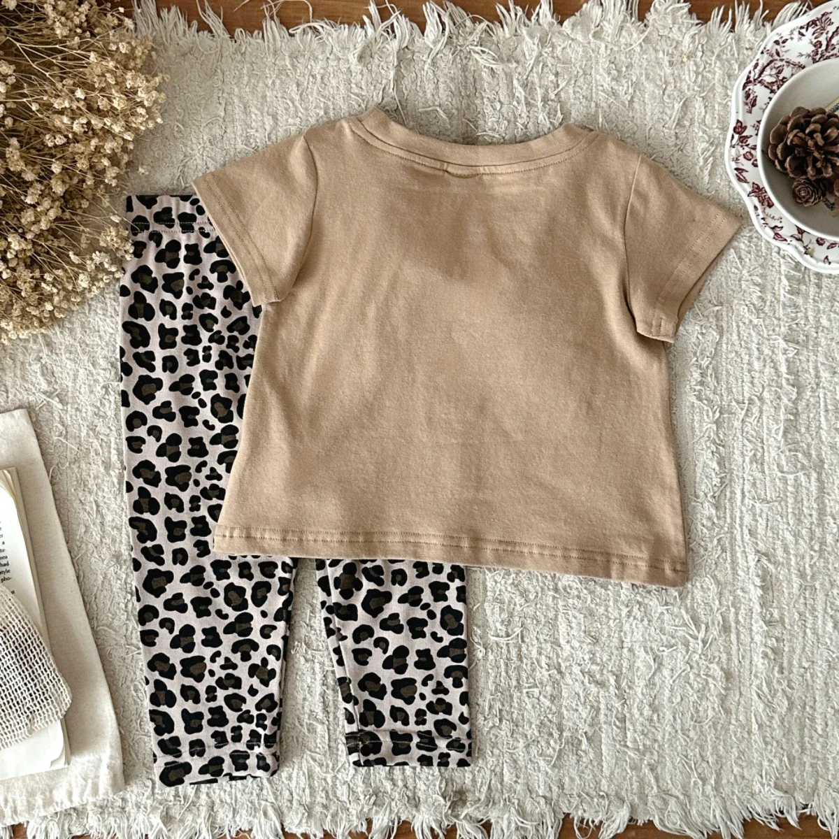 2PCS Infant Baby Girls Clothes Set Brown Short Sleeves T-shirt+leopard Print Pants Summer Daily Casual Outfit for Toddler 0-3Y