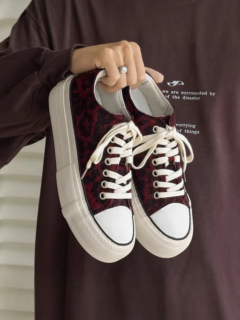 Men's Canvas Skate Shoes Low Cut Casual Leopard Print Student Slip-On round Toe Thick Bottom mid Heel Breathable Spring Autumn