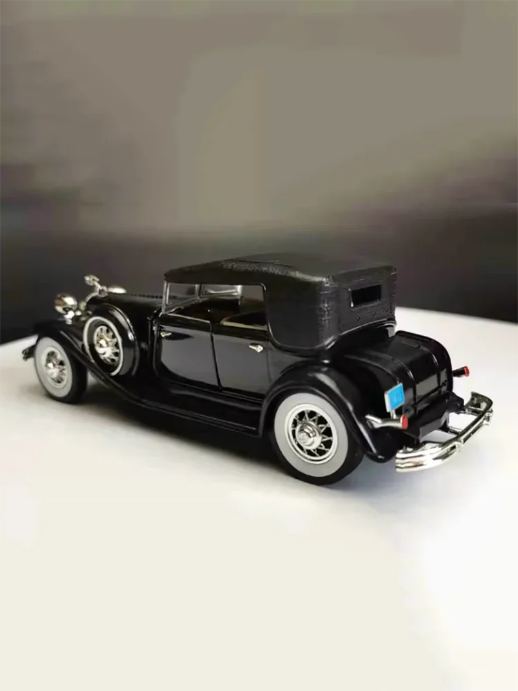 Dietcast 1:32 Scale 1932 Chrysler LEBARONคลาสสิกรถสําเร็จรูปจําลองคอลเลกชันรถของขวัญของเล่นจอแสดงผลแบบคงที่