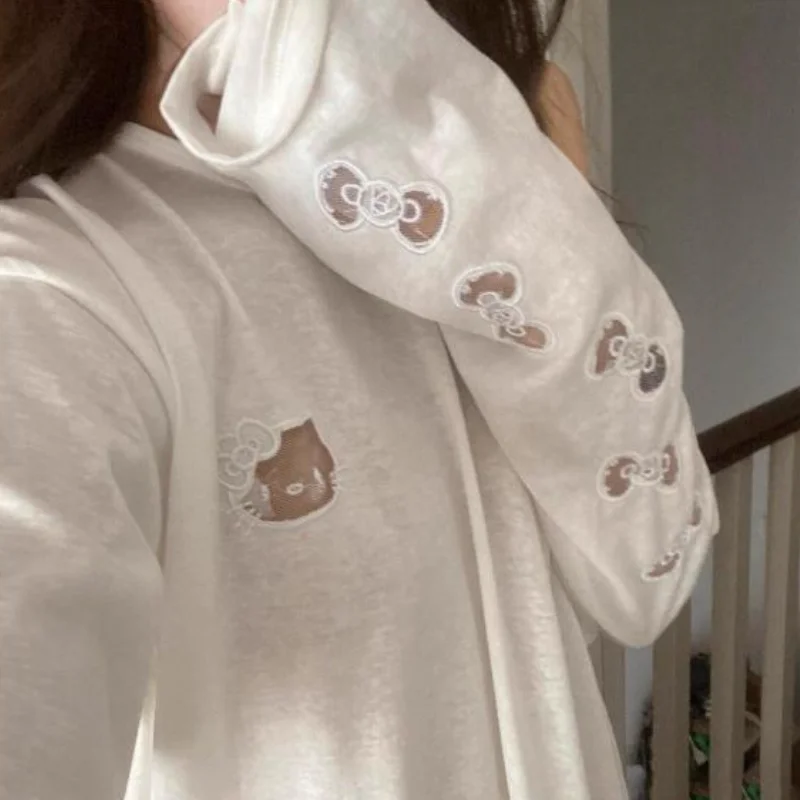 

Футболка Sanrio Hello Kitty с длинными рукавами, хлопковая женская летняя футболка с кружевной вышивкой, свободный крой, защита от солнца, милый дизайн