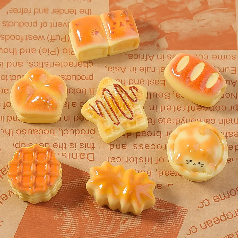 10pcs Mini Realistic Bread Cookies Butter Bread Egg Tart Model Food Toy  Handmade Keychain DIY Accessories Cartoon Decoration