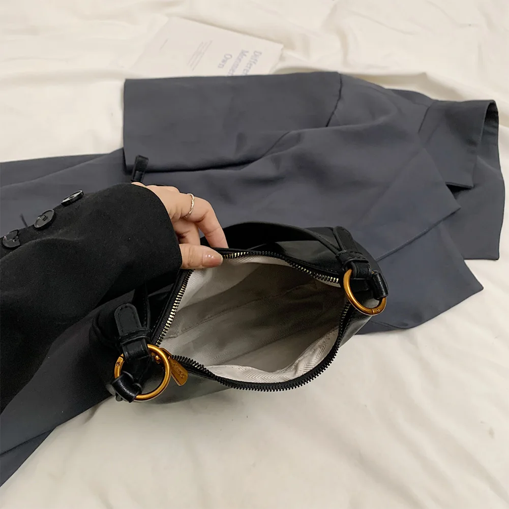 

Shoulder Bag for Women Adjustable Strap Hobo Bag PU Leather with Zipper Crossbody Bag Solid Handbag Work Travel Bag