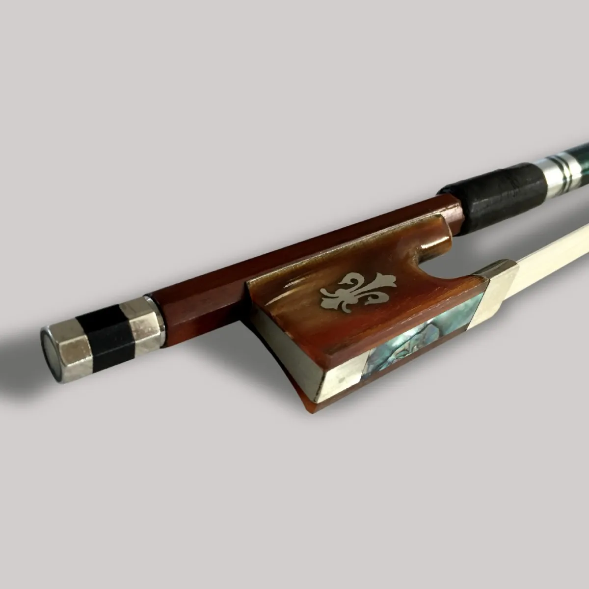 High-Quality Violin Bow Rod Carved Inlaid with Snake Skin High-Quality Brazilian Wood Pure Horsehair