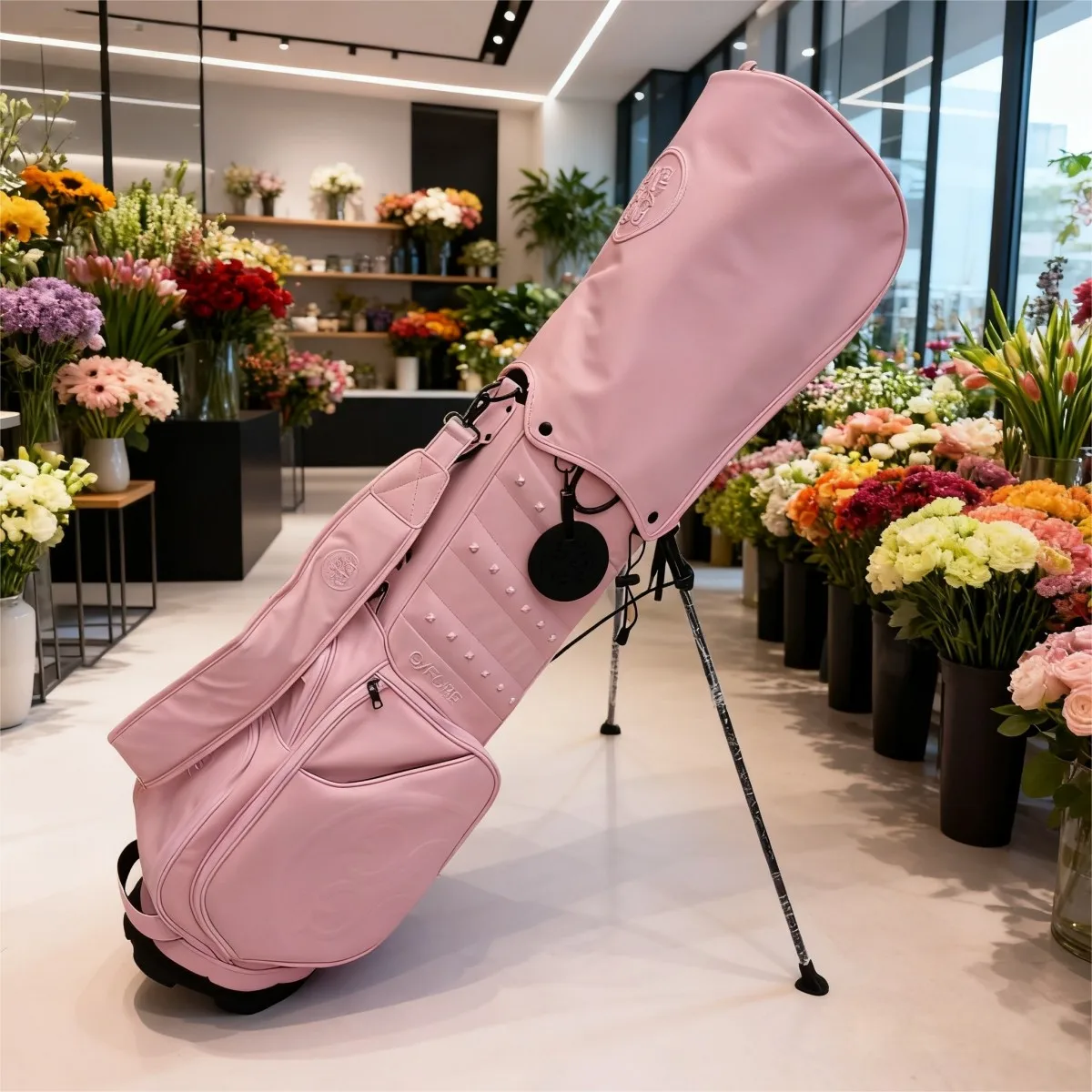 

Golf Club Bag - Women's Pink Golf Bag - Fashionable Golf Club Holder Bag - Premium Quality Essential Course Gear Bag