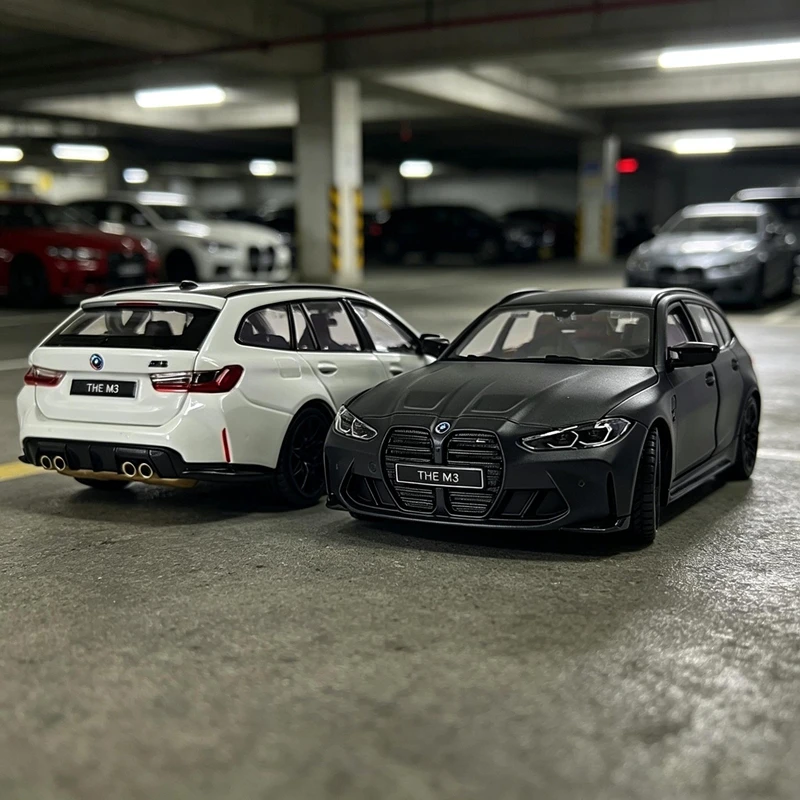 

Bburago 1:24 simulation BMW M3 Touring 2023 alloy car model, doors and engine hood, trunk can be opened, static ornament gift